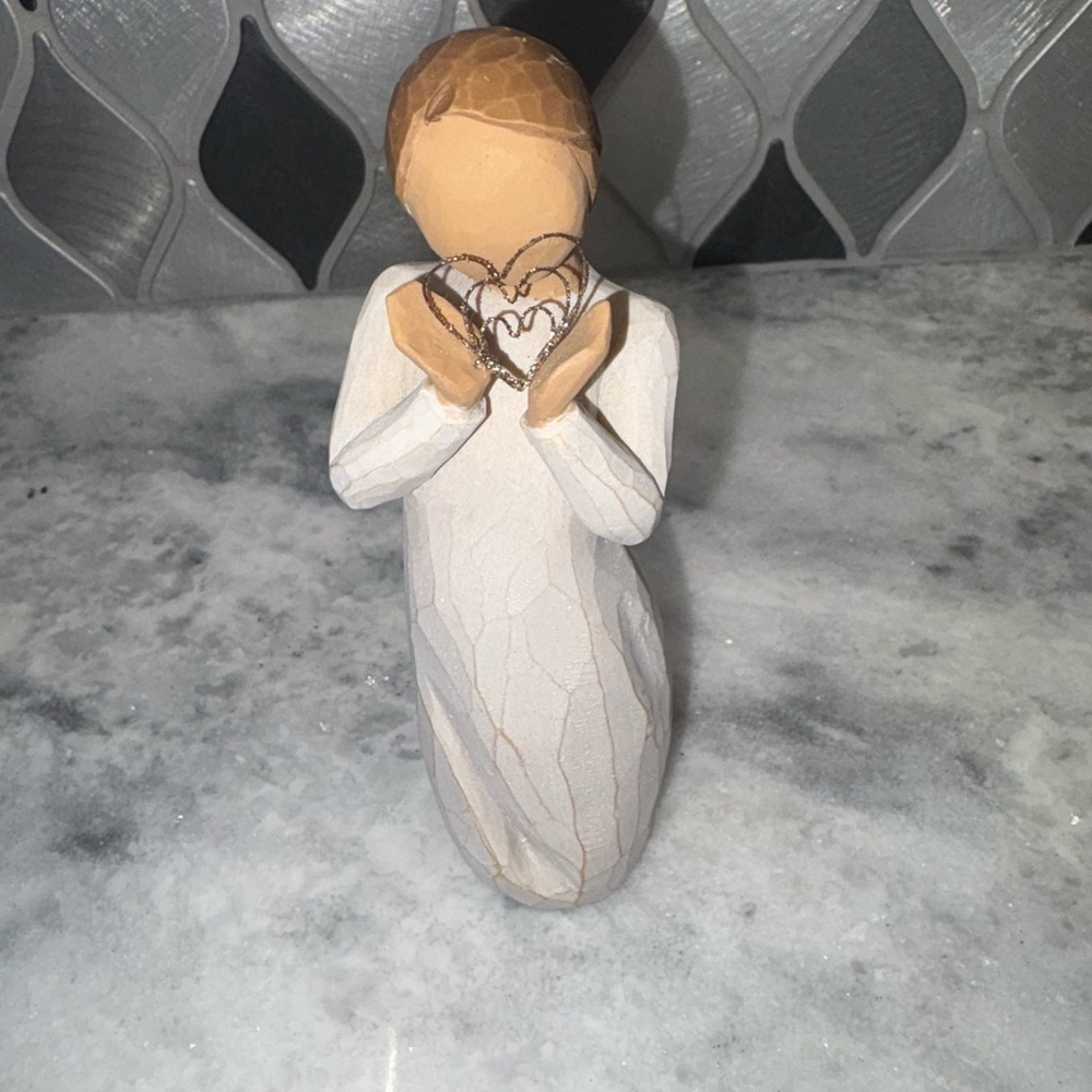 Willow Tree Figurine 2014 Lots os Love Figurine